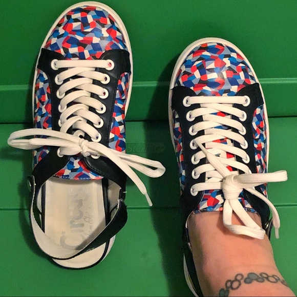 EUC Circus by Sam Edelman women’s sneakers 8.5 - Picture 1 of 4